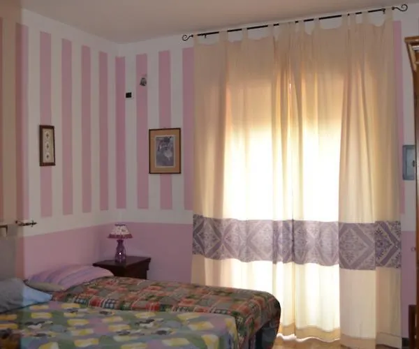 Miramare Sulla Couette-café 3*